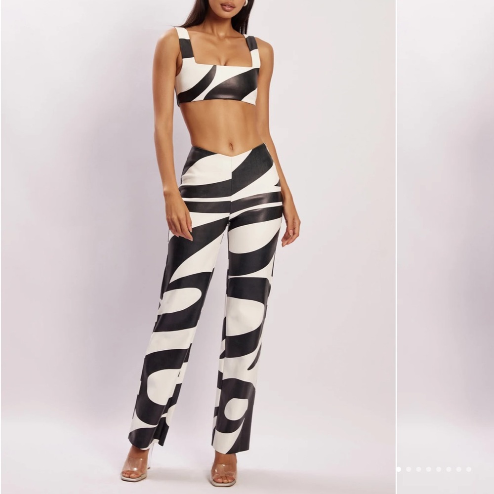 Meshki Stevie Bottom